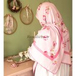 روسری ابریشم شکوفه گیلاس صورتی