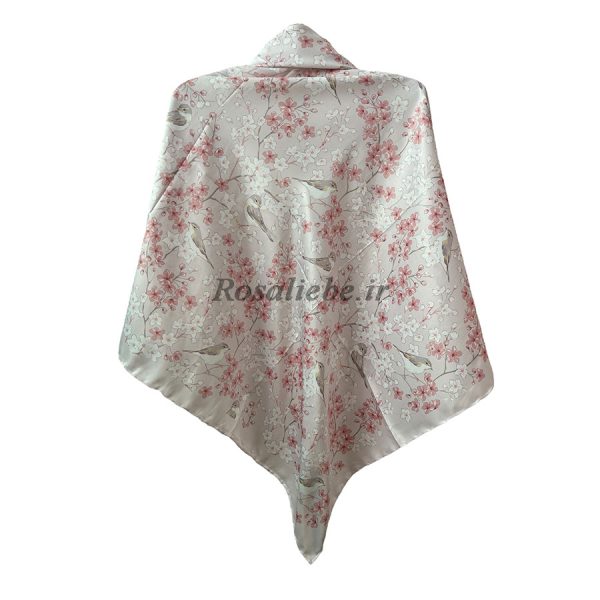 روسری ابریشم تی تی گل (زمینه صورتی روشن) - Image 2